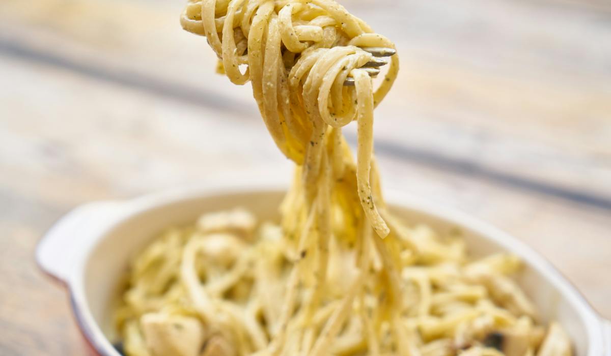 Italijanski kuvar otkrio je tajnu savršene karbonare, ovaj korak se mora paziti